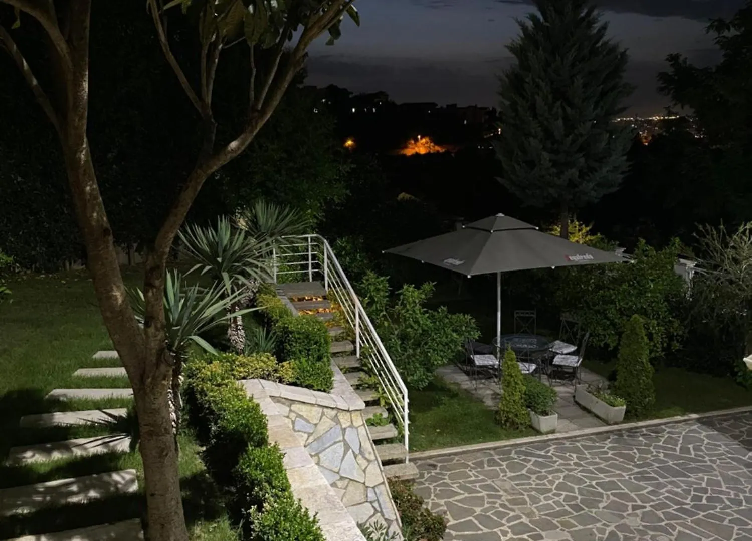 Villa 35 Tirana
