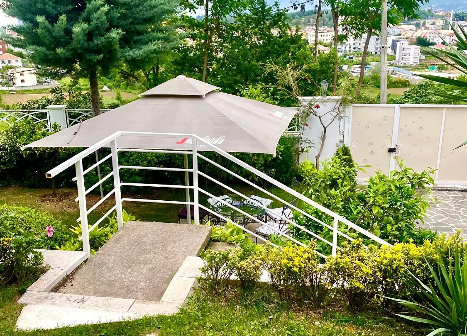 Villa 35 Tirana